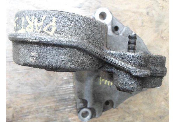 Кронштейн проміжного вала Peugeot Citroen,2.0 HDI, 02-08, 9637792580